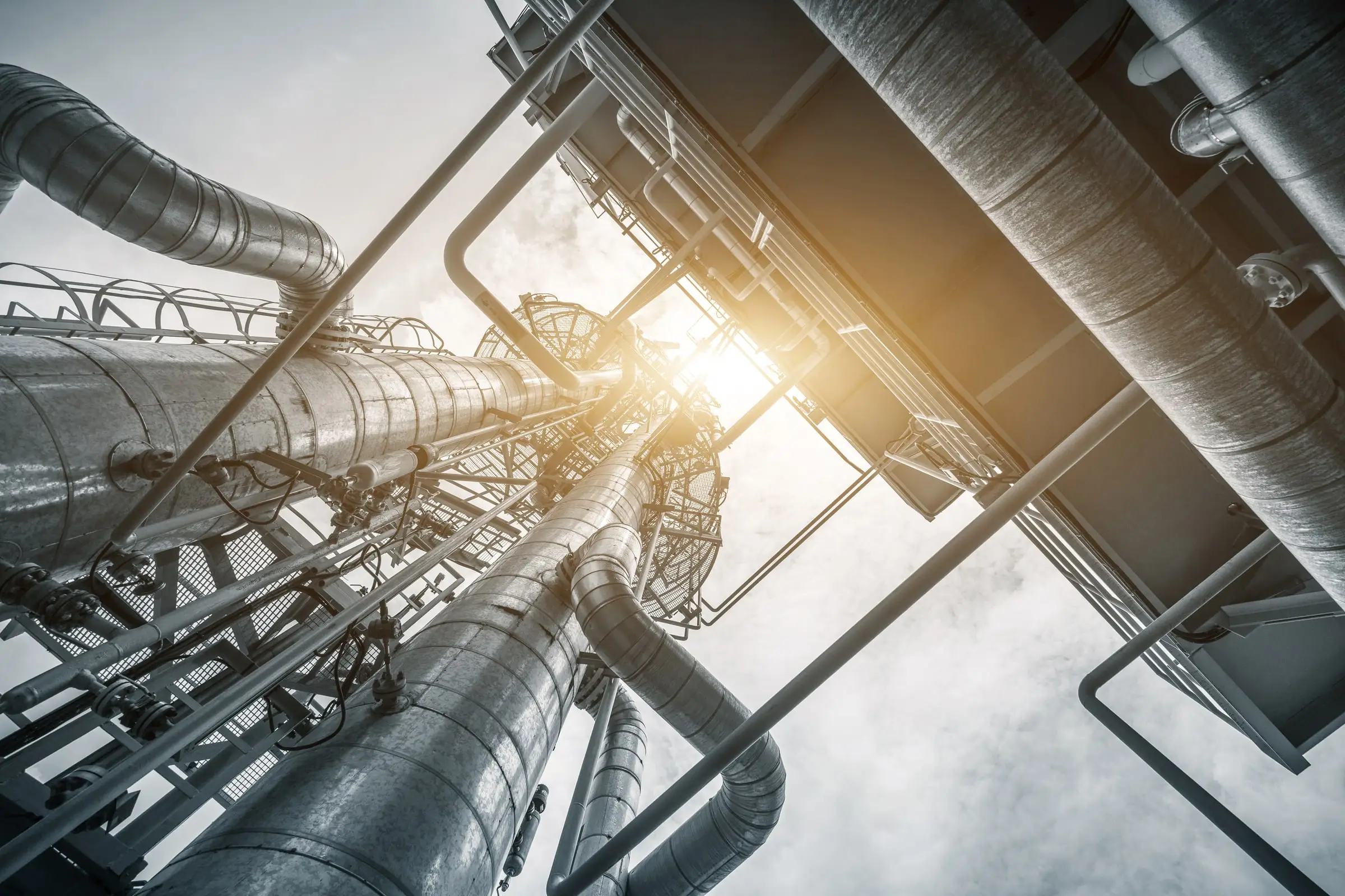 Piping of a cryogenic plant